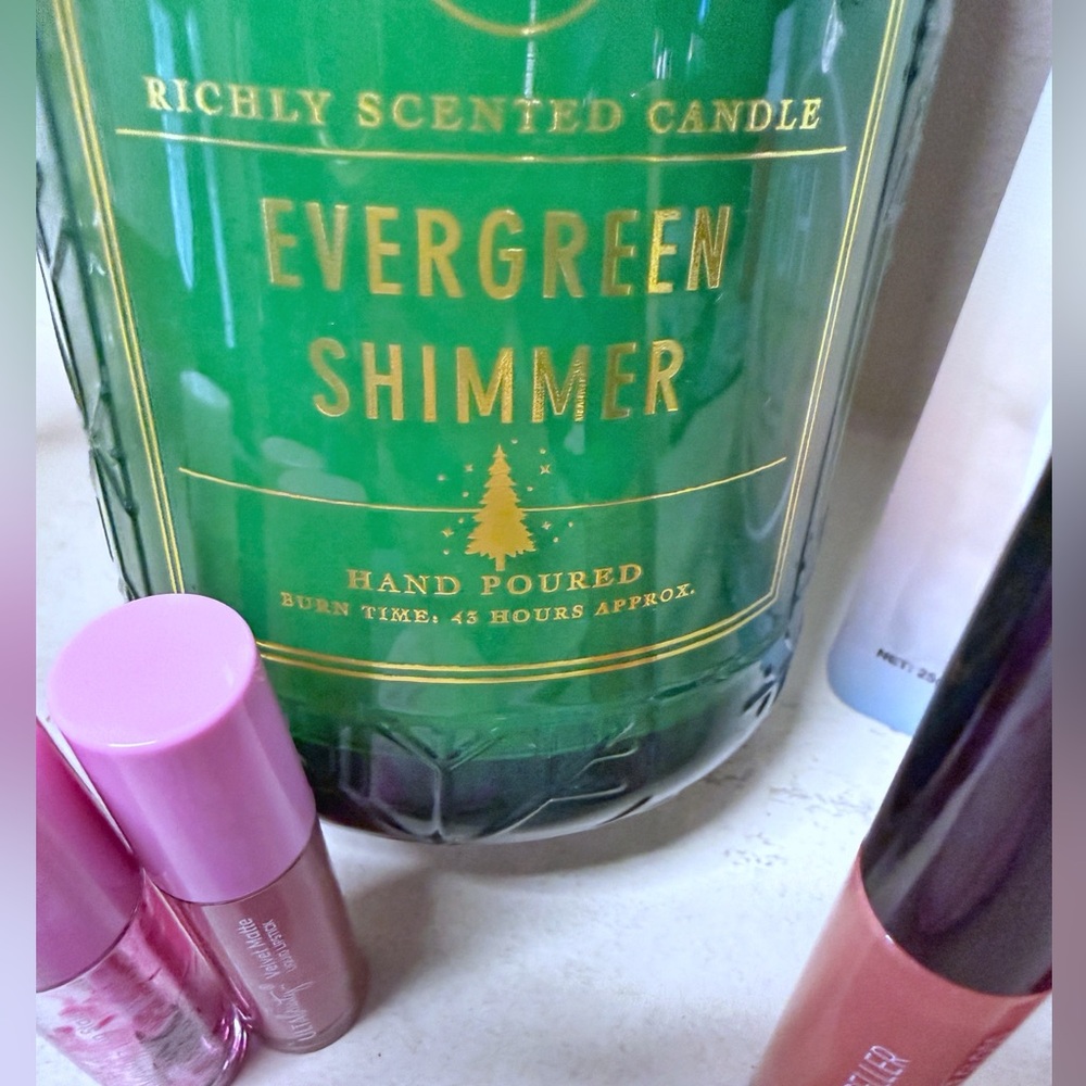 Set of 10: Josie Maran, 2 Laura Geller, 2.6lb Candle, 2 lip products and more - Picture 8 of 9